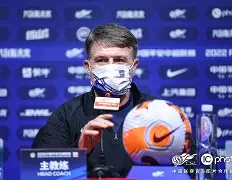 实力强劲的球队受困困难，追击领头羊的简单介绍